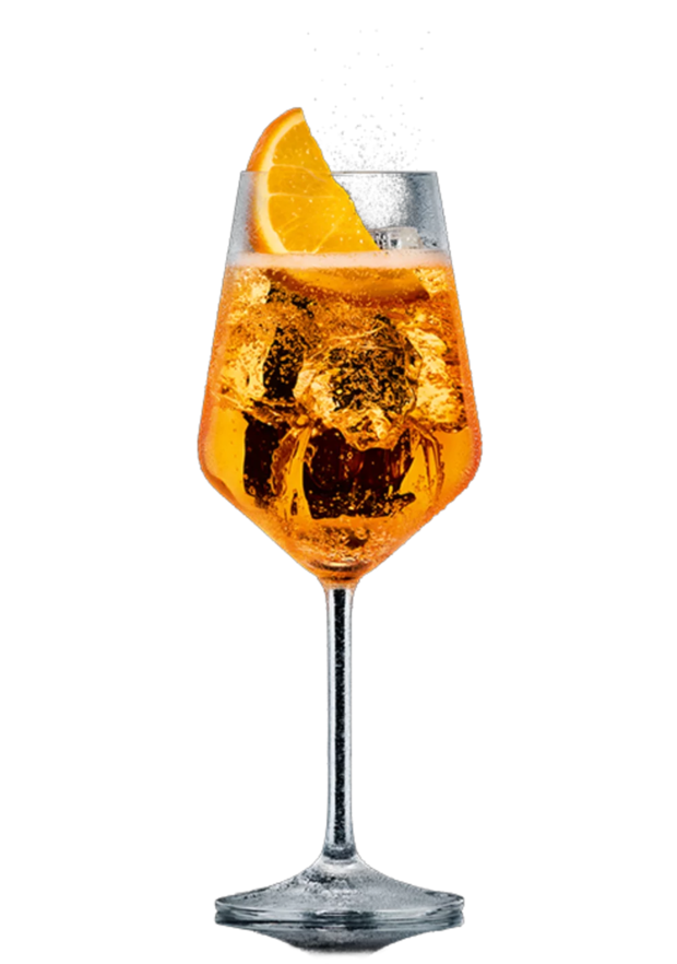 Orange Spritz im Weinglas mit Orangenscheibe, gemixt mit Schweppes Virgin Orange Spritz.