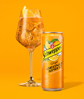 Dose von Schweppes Virgin Orange Spritz, alkoholfreier Aperitif.